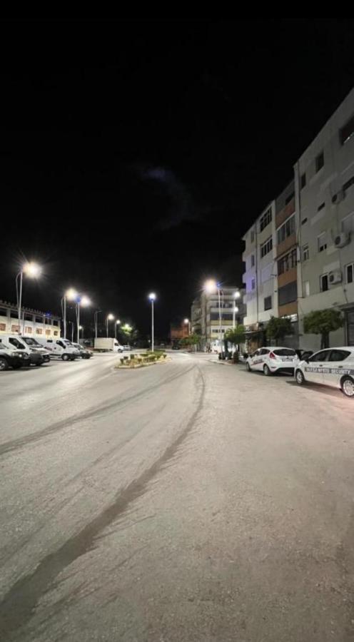Klinti'S Apartment Berat Luaran gambar